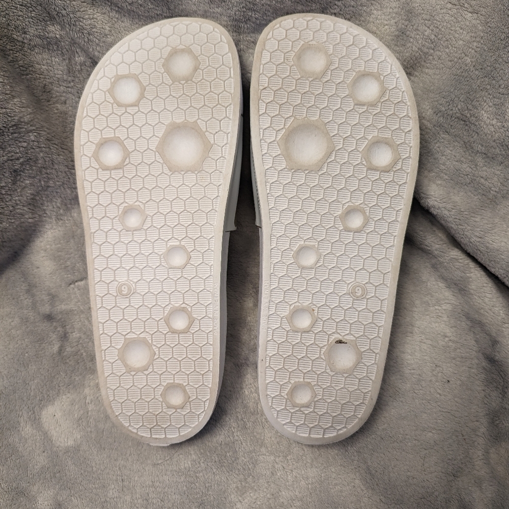 Puma Slides - Picture 2 of 2